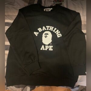 BAPE CREWNECK SIZE M